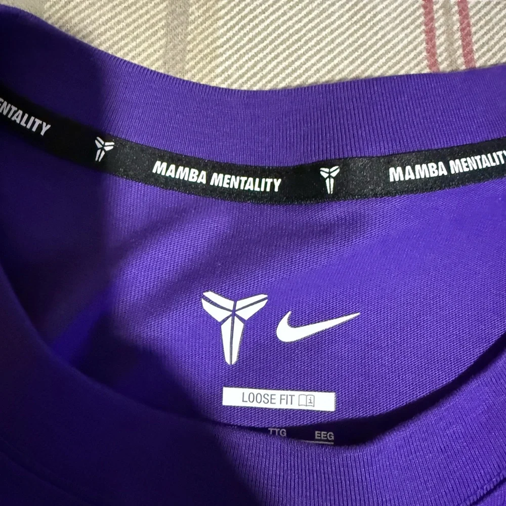 Nike Mamba Mentality Kobe Shirt - Picture 4 of 4